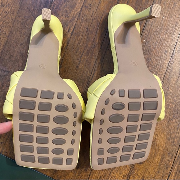 NWOT Yellow 3” Heels - Picture 4 of 4